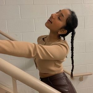 Meet your Posher, Aida